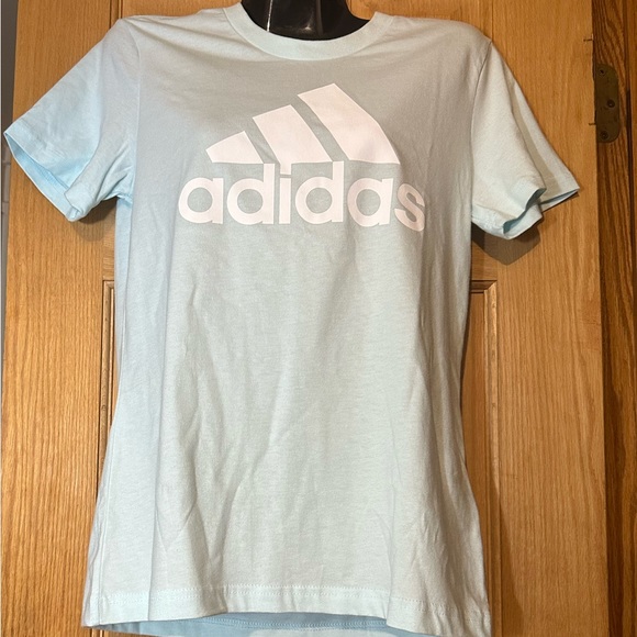 Adidas women’s tee NWT - Picture 4 of 5